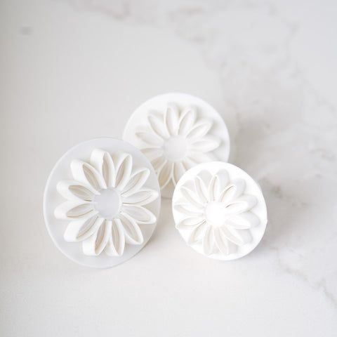 CORTADOR DE GALLETAS FLOR SET 3 PIEZAS